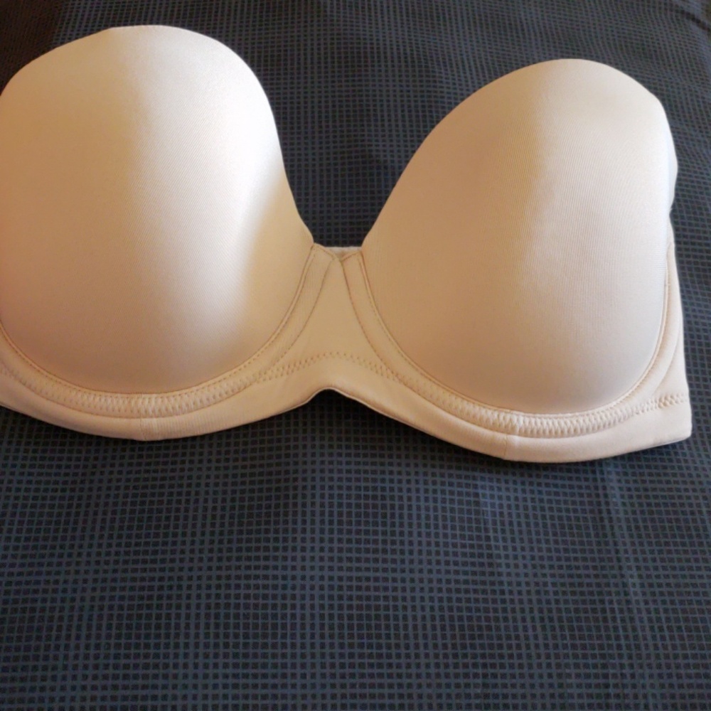 Wacoal convertible/strapless underwire 30 DDD